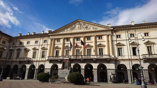 Piazza Émile Chanoux